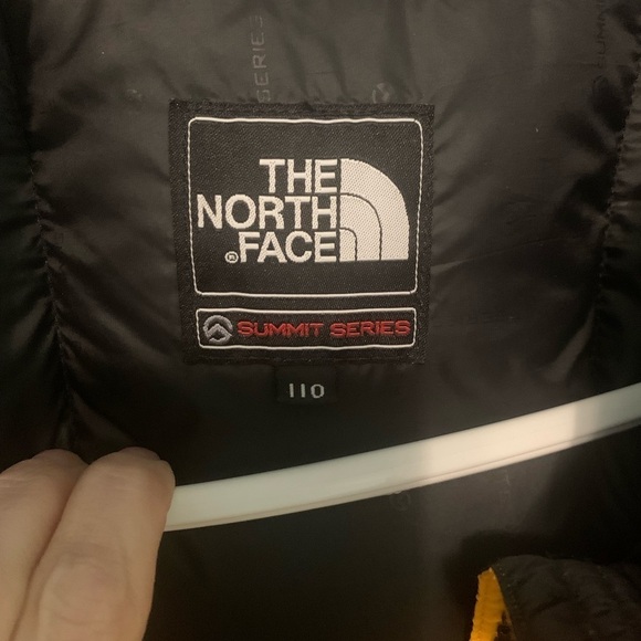 MEN’S The North Face Puffer Jacket- Summit Series - Picture 8 of 8